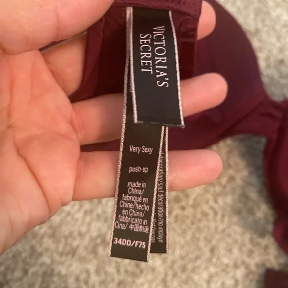 Victoria secret very sexy push up bra - Picture 5 of 11